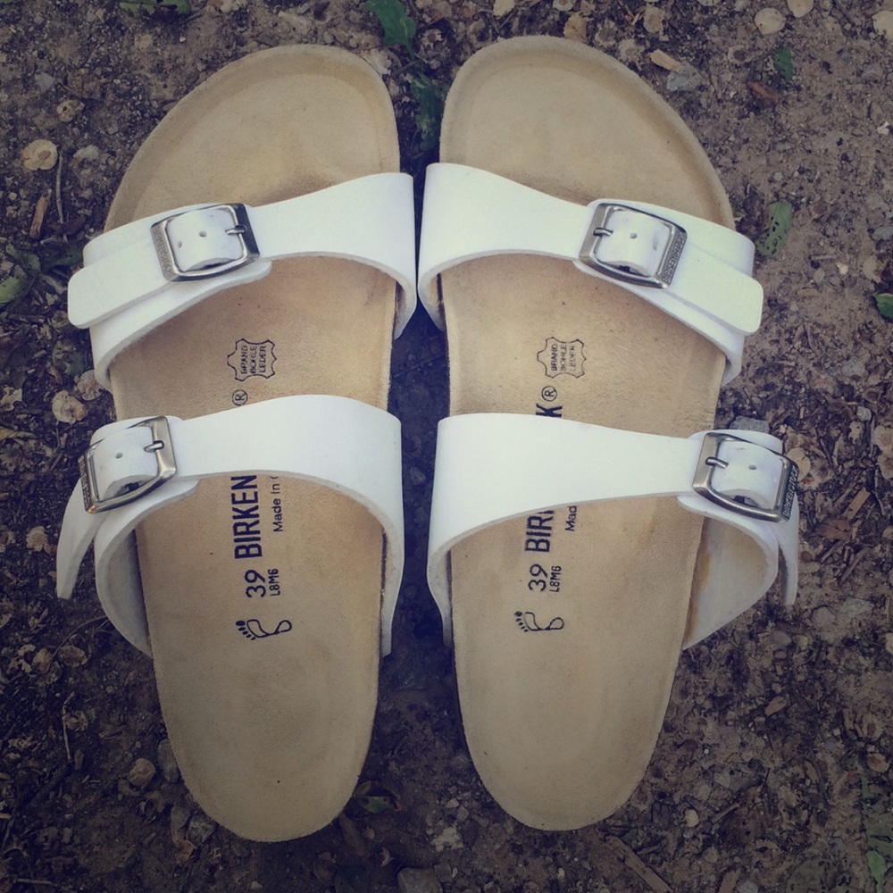 Brand new Birkenstock Sandals white sz 39 (9-9.5)